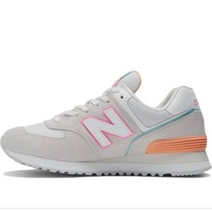 New Balance 574 nimbus cloud peach glaze women’s size 7